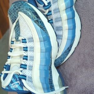 Women's Nike Air Max 95 Zen 'Blue Frost'.  Size 7